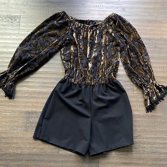 Velvet Burnout Off-Shoulder Romper Womens Sz 6 Handmade Black Gold Holiday